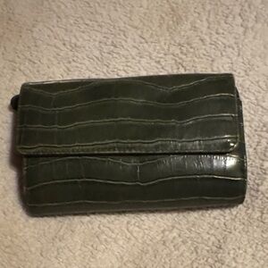 Green Croc-Embossed Leather Wallet Clutch